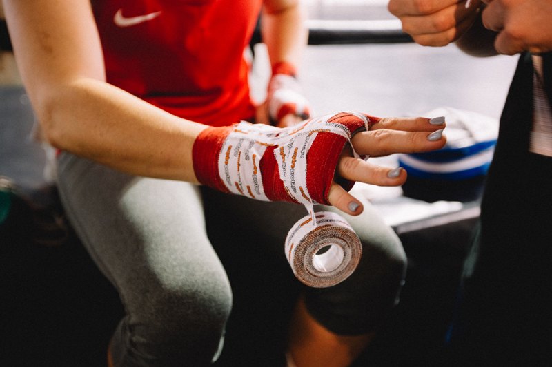 Protezione alle mani per guanti da boxe